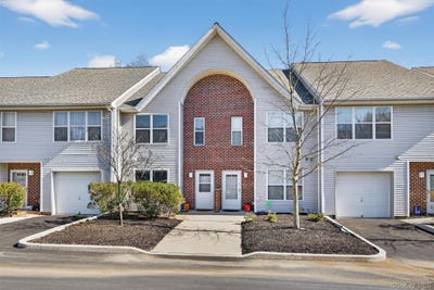 /international/us/51-deer-ct-drive-middletown-ny-110106526374/