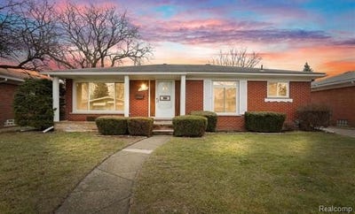 /international/us/28876-palm-beach-drive-warren-mi-110085374029/