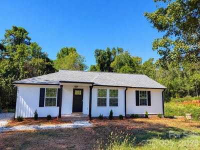 /international/us/3972-us-highway-601-s-mocksville-nc-110110352134/