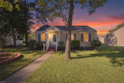 /international/us/11-cherry-acres-drive-hampton-va-110120796043/