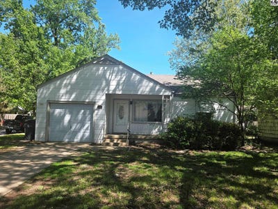/international/us/820-n-grandview-ave-newton-ks-110107847319/