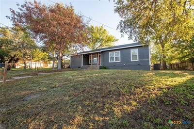 /international/us/605-s-summer-street-lampasas-tx-110120485859/