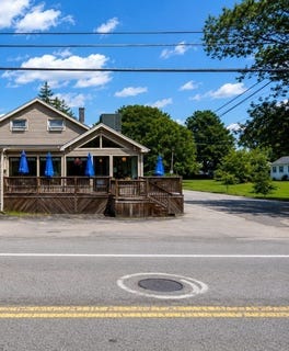 /international/us/381-sconticut-neck-rd-fairhaven-ma-110109144813/