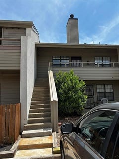 /international/us/11130-stratford-drive-oklahoma-city-ok-110100197446/