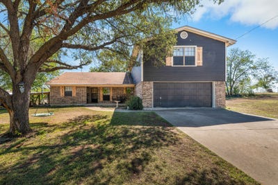 /international/us/267-ish-street-china-spring-tx-110120456741/