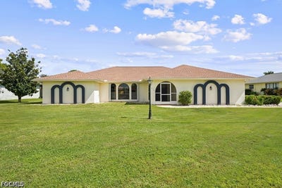 /international/us/315-se-20th-court-cape-coral-fl-110120770832/
