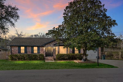 /international/us/1142-brookside-drive-hanahan-sc-110104824972/