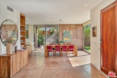 /international/us/2324-boone-ave-venice-ca-110107810922/