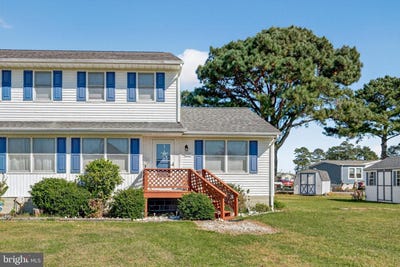 /international/us/6135-martin-ln-chincoteague-island-va-110109084543/