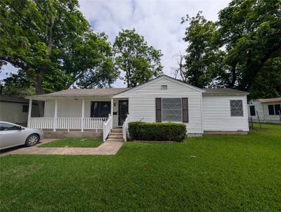 /international/us/1605-maple-drive-garland-tx-110108108793/