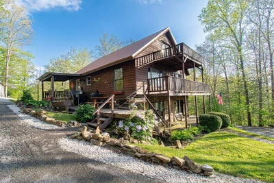 /international/us/129-douglas-hollow-olive-hill-ky-110107781780/
