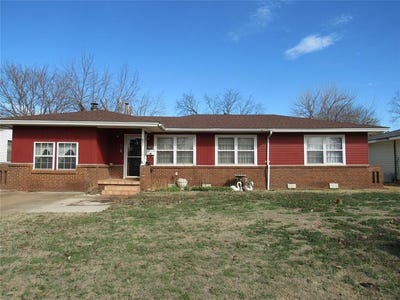 /international/us/422-northcutt-drive-lindsay-ok-110105929597/