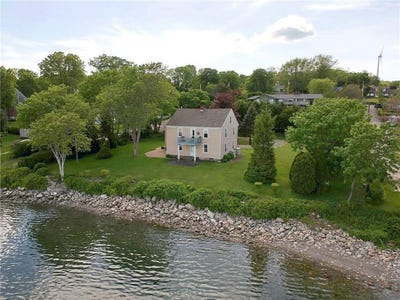/international/us/38-morningside-lane-portsmouth-ri-110108551482/