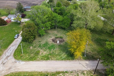 /international/us/302-1st-st-pacific-junction-ia-110102061996/