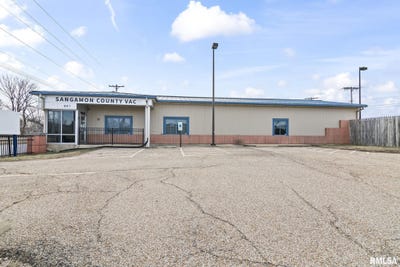 /international/us/901-s-11th-street-springfield-il-110105107941/