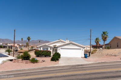 /international/us/770-empress-dr-lake-havasu-city-az-110100445828/