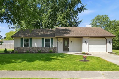 /international/us/15115-hedgebrook-drive-huntertown-in-110108571960/