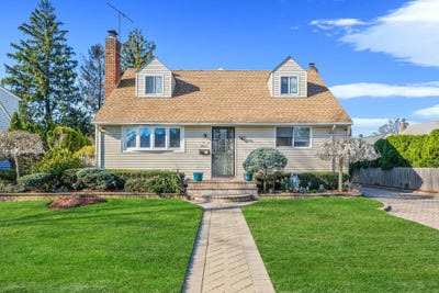 /international/us/11-northcote-road-westbury-ny-110098650430/