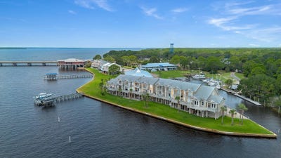 /international/us/25-mashes-sands-road-panacea-fl-110119526817/