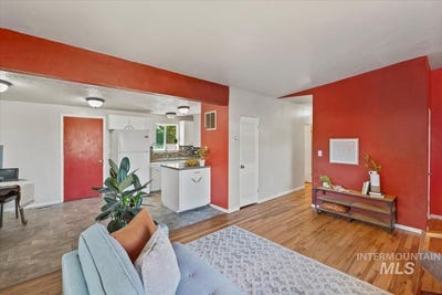 /international/us/1325-e-5th-n-mountain-home-id-110099694801/?lang=es