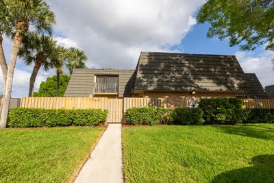 /international/us/2604-26th-way-west-palm-beach-fl-110098311632/