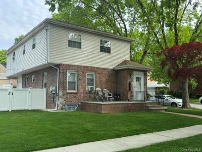/international/us/242-19-83rd-avenue-bellerose-ny-110108012536/