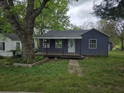 /international/us/914-n-spruce-street-harrison-ar-110108229502/
