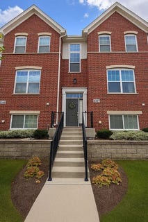 /international/us/6347-capulina-avenue-morton-grove-il-110108717087/