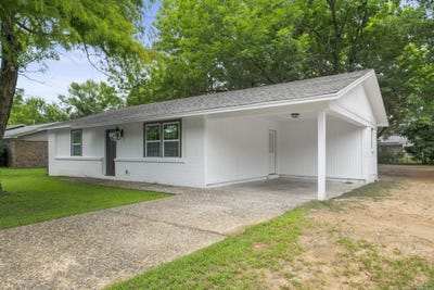 /international/us/1207-oakdale-street-lonoke-ar-110100396284/