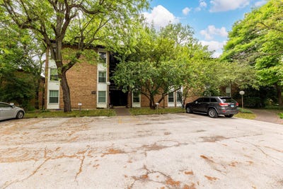 /international/us/5537-e-lake-drive-lisle-il-110108489232/