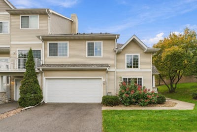 /international/us/556-willoughby-way-w-minnetonka-mn-110120459955/