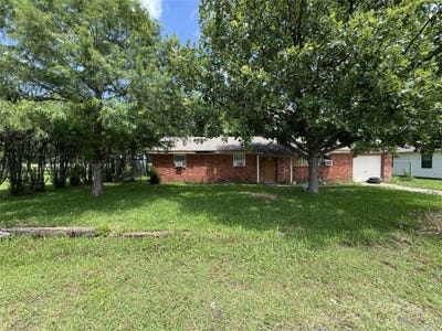 /international/us/3041-monroe-street-commerce-tx-110108576835/