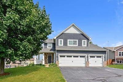 /international/us/820-10th-avenue-ne-lonsdale-mn-110119627128/