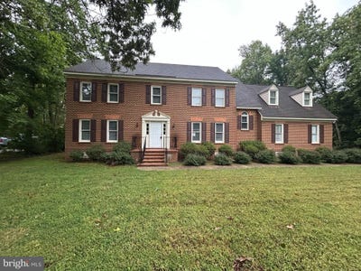 /international/us/610-rivers-bend-circle-chester-va-110110328895/