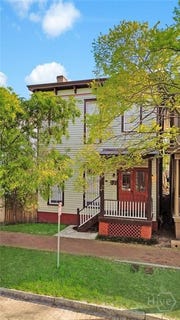 /international/us/319-e-waldburg-street-savannah-ga-110098694129/