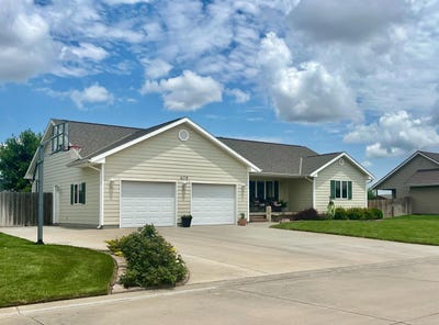 /international/us/406-decker-st-galva-ks-110100397924/