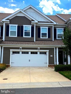 /international/us/4853-wild-horse-lane-richmond-va-110108604795/