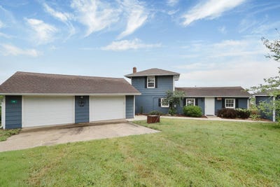 /international/us/164-highview-point-council-grove-ks-110108443688/