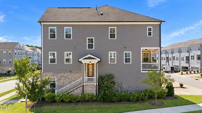 /international/us/625-amaranth-drive-cary-nc-110110304381/