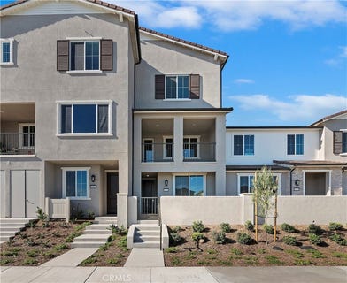 /international/us/16207-plumeria-lane-chino-ca-110105722826/