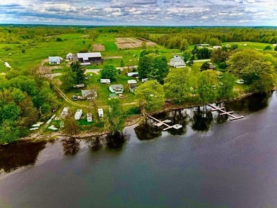 /international/us/2394-county-route-6-hammond-ny-110107405992/