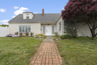 /international/us/385-e-lauff-avenue-crescent-city-ca-110099206414/