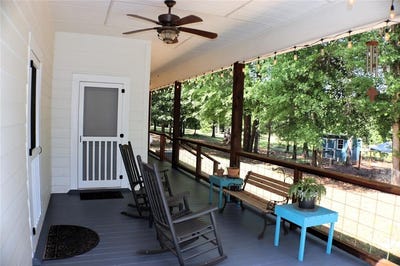 /international/us/393-county-road-3112-jacksonville-tx-110099482633/