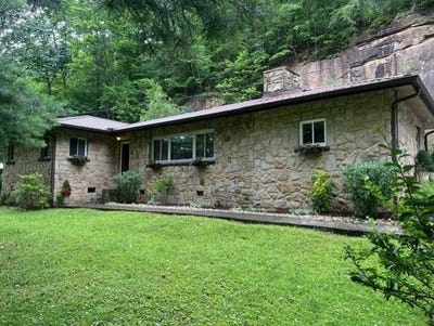 /international/us/984-old-abbott-mountain-road-prestonsburg-ky-110100358193/