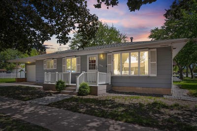 /international/us/808-frost-street-grundy-center-ia-110108347010/