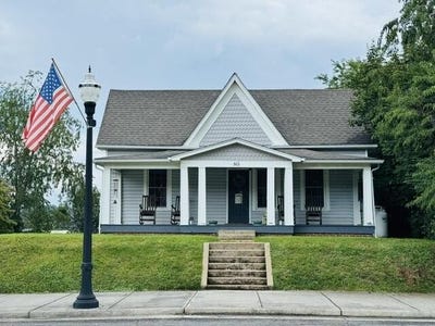 /international/us/503-n-main-st-galax-va-110109752759/