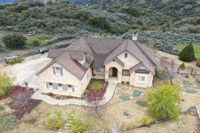 /international/us/24281-jacaranda-drive-tehachapi-ca-110099081600/