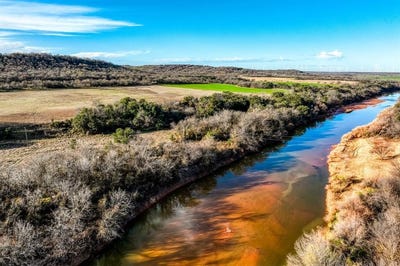 /international/us/515-reeves-road-graham-tx-110096575866/