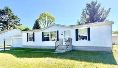 /international/us/16-kenneally-boulevard-gladstone-mi-110108739149/