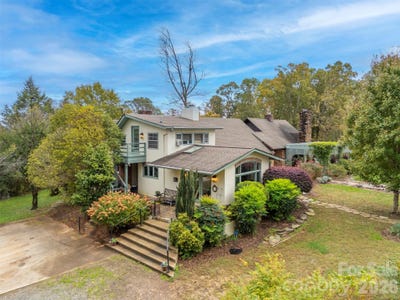 /international/us/936-golden-road-tryon-nc-110107784575/